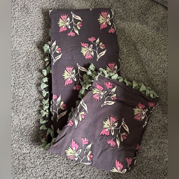 NWT Urban Outfitters Delia Boho Duvet Cover. Twin XL - Picture 2 of 5